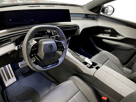 Peugeot 3008 4 of 17