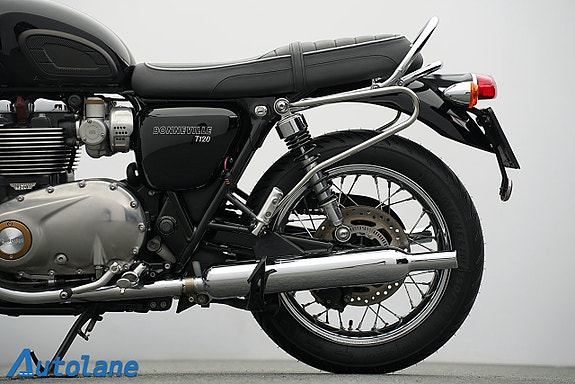 Triumph Bonneville T120* 15 of 26