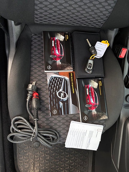 Opel Astra 25 of 25