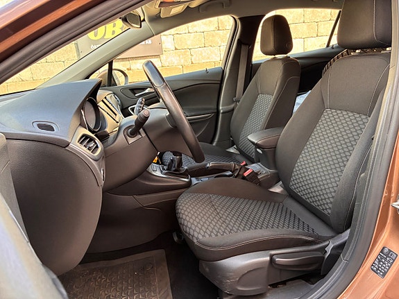 Opel Astra 18 of 25