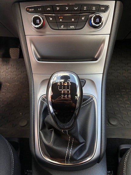 Opel Astra 24 of 25