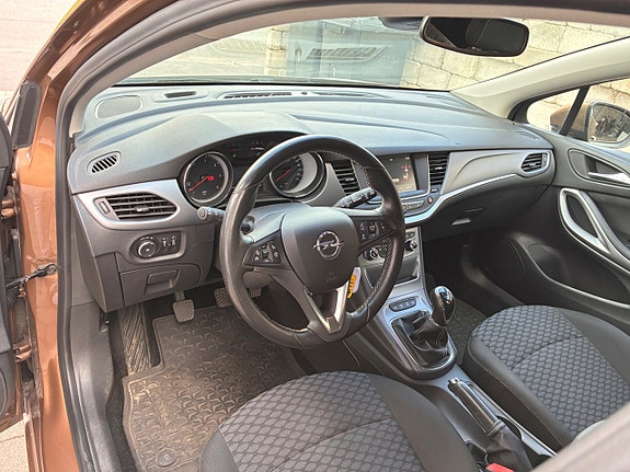 Opel Astra 17 of 25