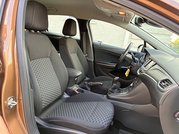 Opel Astra 20 of 25