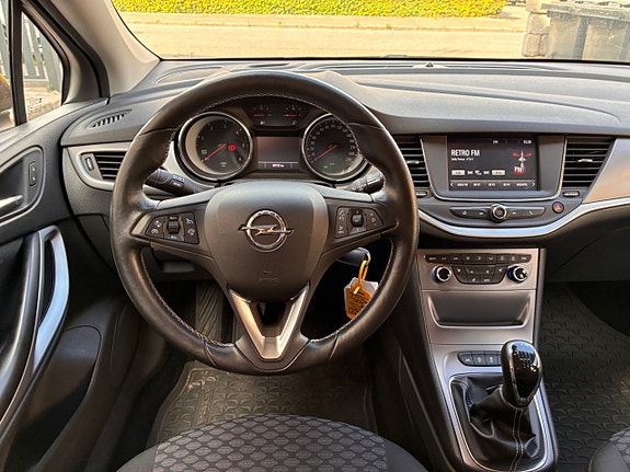Opel Astra 14 of 25