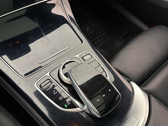 Mercedes-Benz GLC220 d 26 of 30