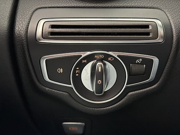 Mercedes-Benz GLC220 d 16 of 30