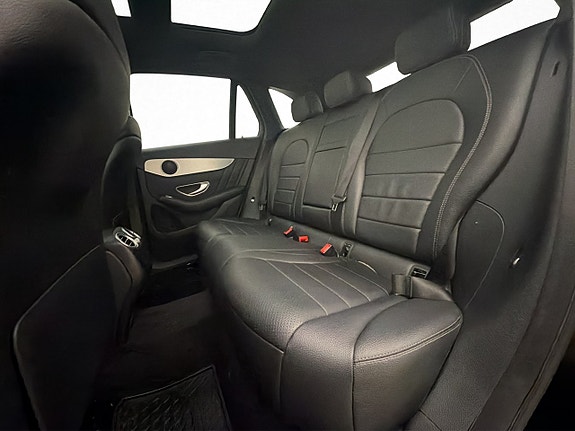 Mercedes-Benz GLC220 d 29 of 30