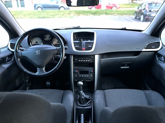 Peugeot 207 7 of 8
