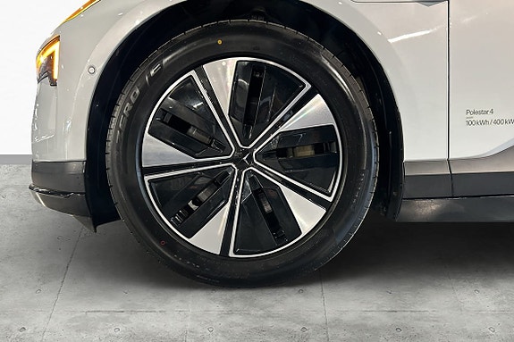 Polestar 4 7 of 16