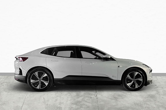 Polestar 4 5 of 16
