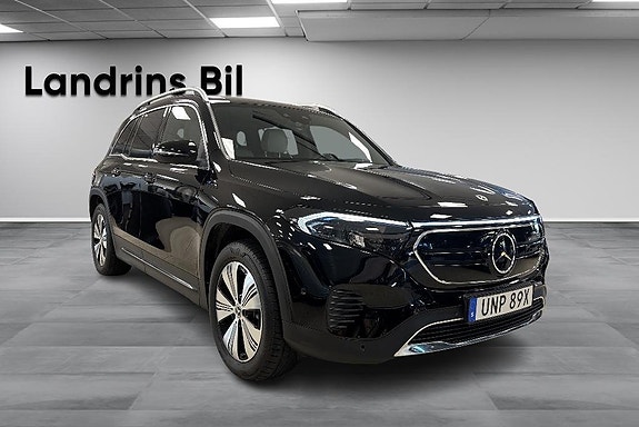 Mercedes-Benz EQB300 3 of 17