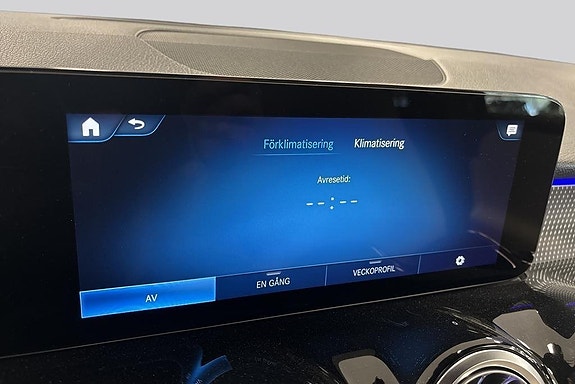 Mercedes-Benz EQB300 17 of 17
