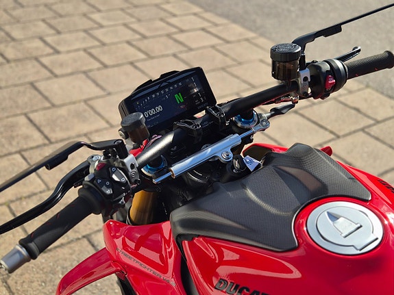 Ducati Streetfighter V4S *AKRAPOVIC* 10 of 10