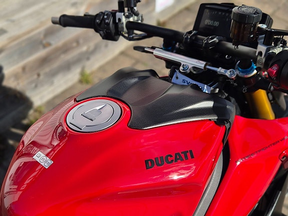 Ducati Streetfighter V4S *AKRAPOVIC* 8 of 10