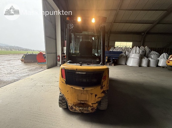 Jungheinrich DFG 435s motviktstruck 7 of 27