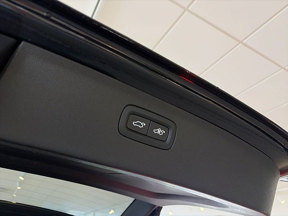 Volvo XC90 19 of 22