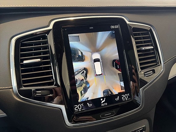 Volvo XC90 15 of 22