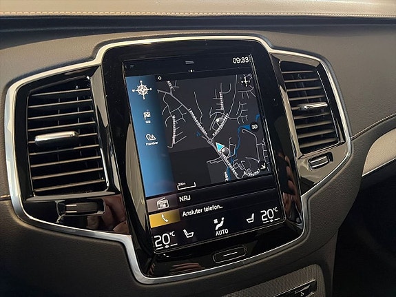 Volvo XC90 14 of 22