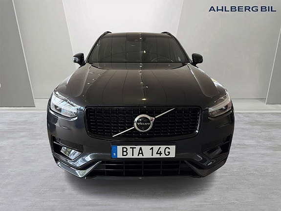 Volvo XC90 4 of 22