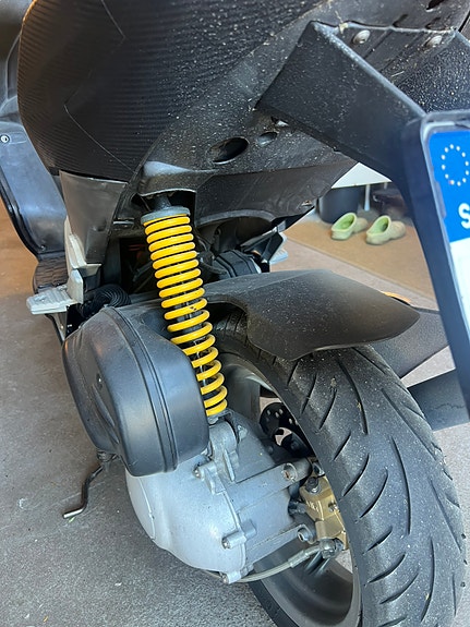 Aprilia SR 50 R Carb 4 of 4