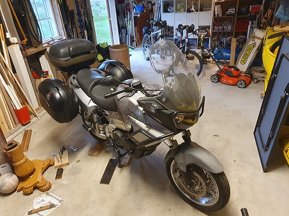 Aprilia Caponord 5 of 6
