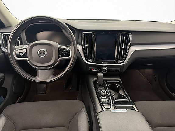 Volvo V60 14 of 30