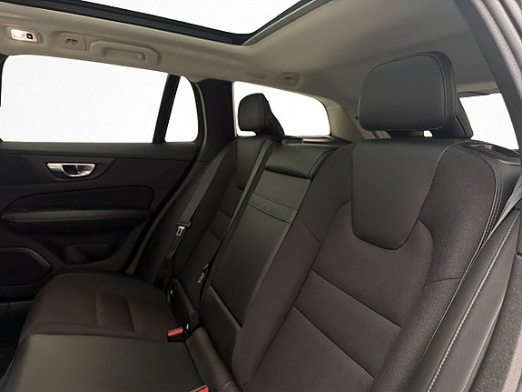 Volvo V60 17 of 30