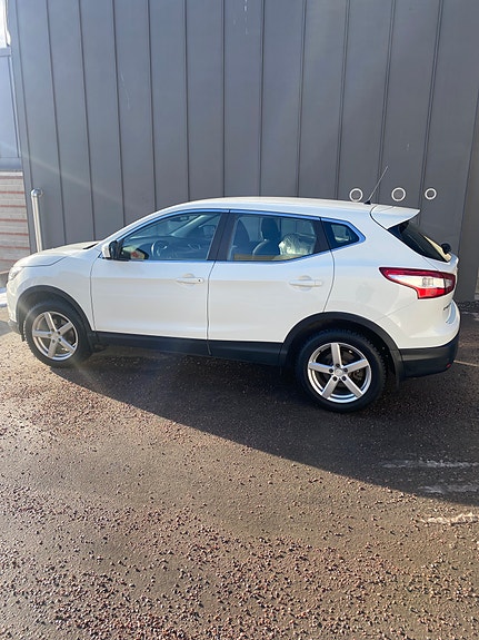 Nissan Qashqai 2 of 11