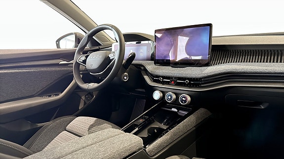 Skoda Superb 11 of 14