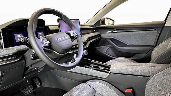 Skoda Superb 7 of 14