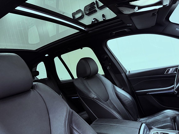BMW X5 13 of 17