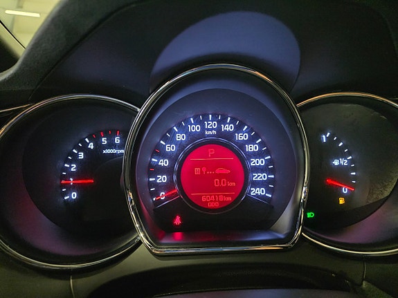 Kia Ceed 12 of 12