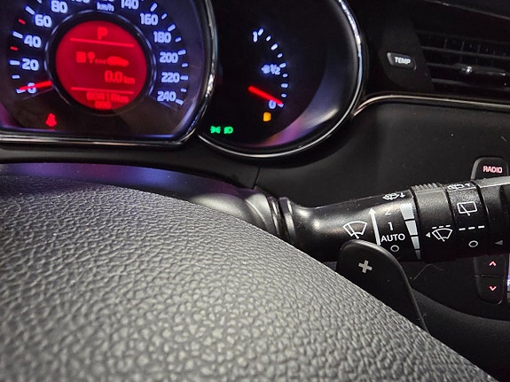 Kia Ceed 8 of 12