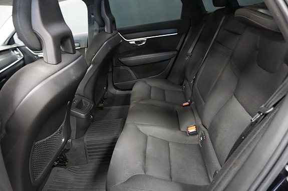 Volvo V90 16 of 19