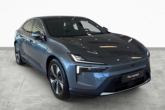 Polestar 4 2 of 13