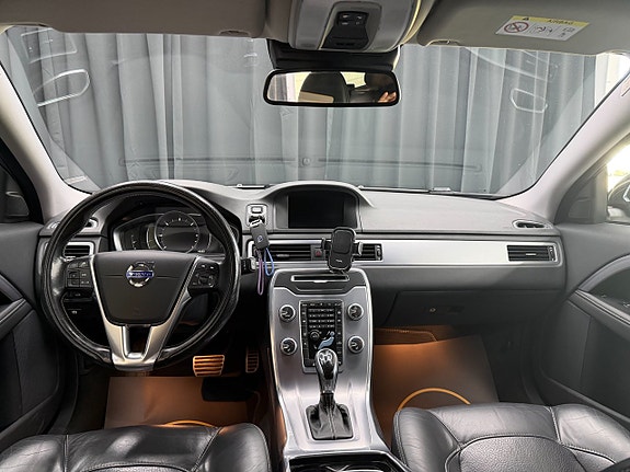 Volvo V70 9 of 14