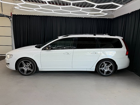 Volvo V70 12 of 14