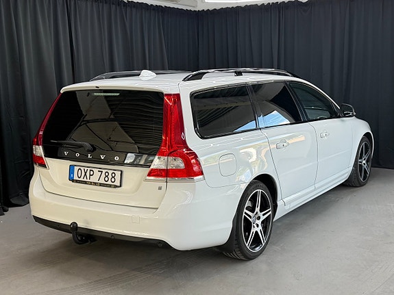Volvo V70 4 of 14