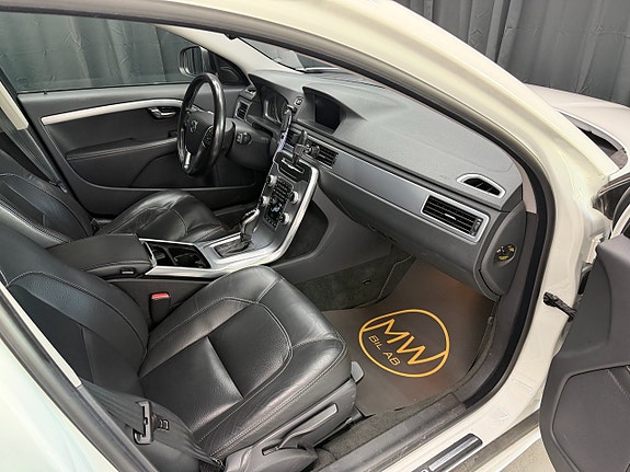Volvo V70 6 of 14