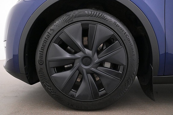 Tesla Model Y 27 of 27
