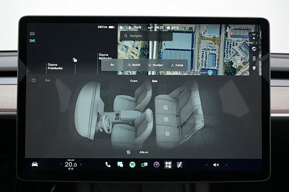 Tesla Model Y 14 of 27