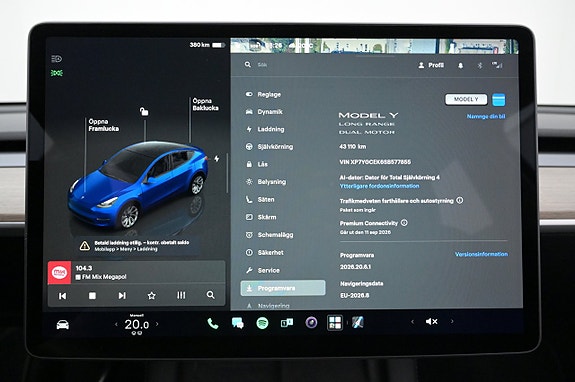 Tesla Model Y 9 of 27