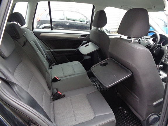 Volkswagen Golf Sportsvan 8 of 17