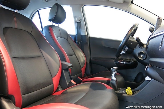Kia Picanto 8 of 14