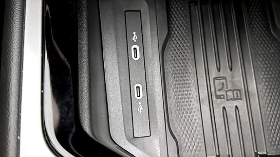 Volkswagen Passat 18 of 19
