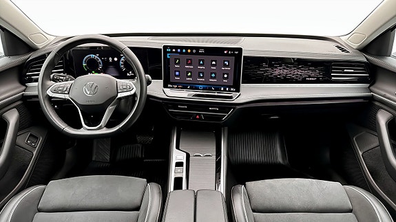 Volkswagen Passat 10 of 19