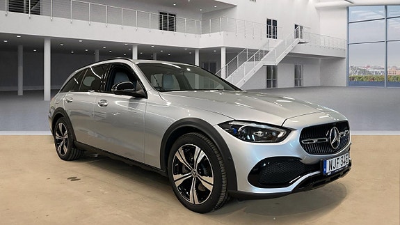 Mercedes-Benz C220 d 2 of 4