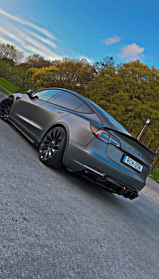 Tesla Model 3 6 of 13