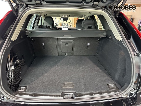 Volvo XC60 15 of 16