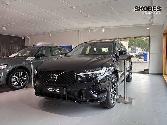 Volvo XC60 3 of 16